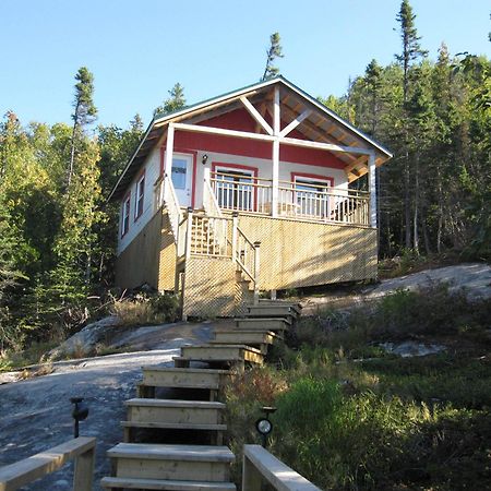 Chalet De La Montagne Villa Тадусак Екстериор снимка