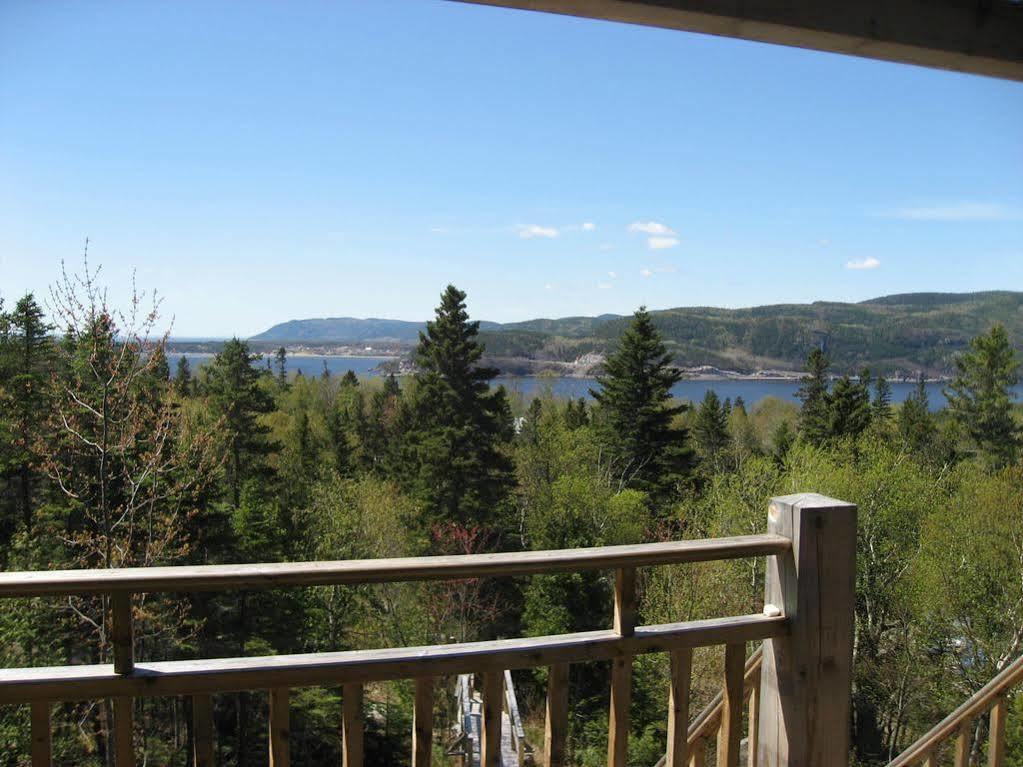 Chalet De La Montagne Villa Тадусак Екстериор снимка